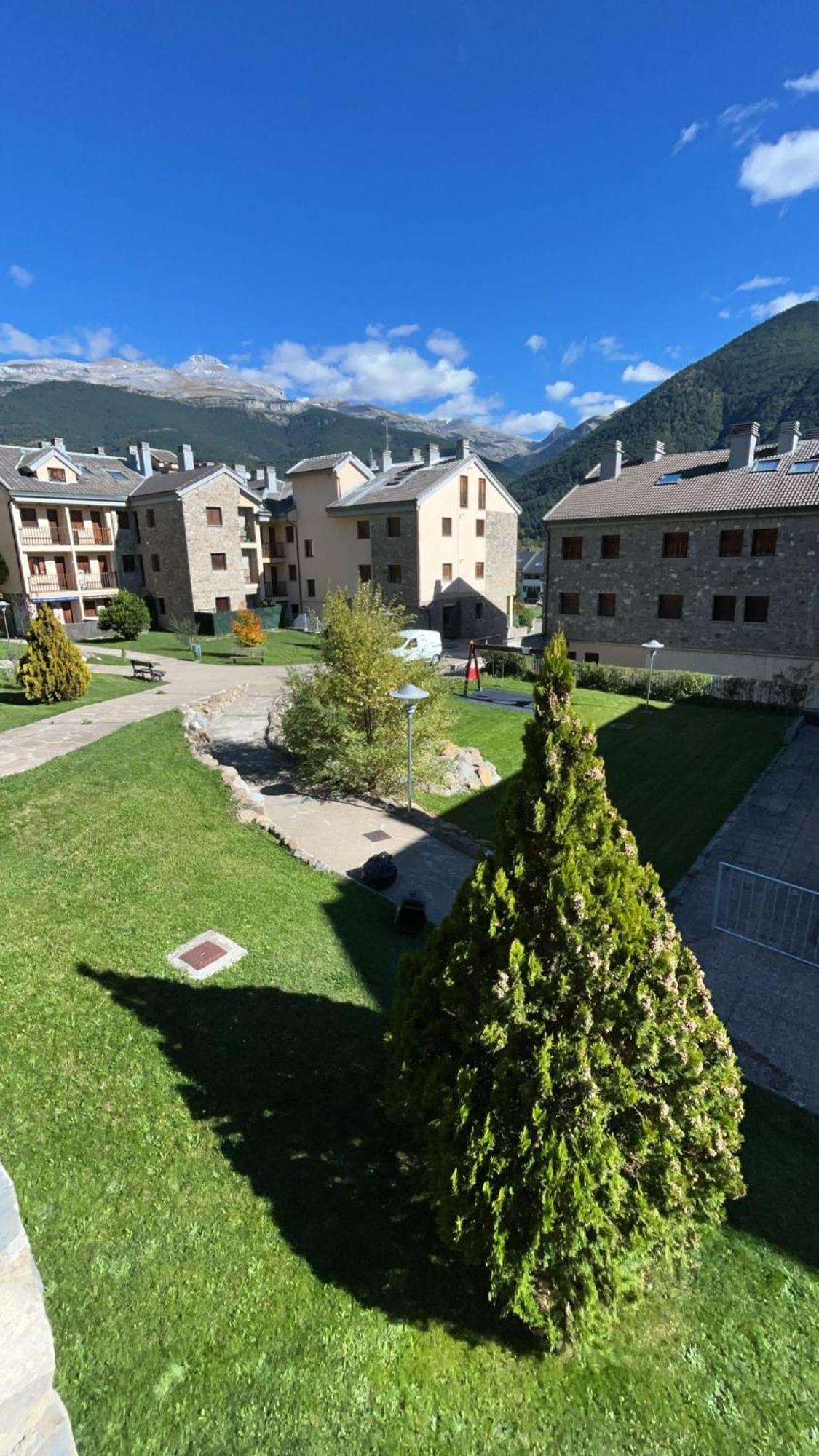 Apartamento El Roble Villanúa Esterno foto